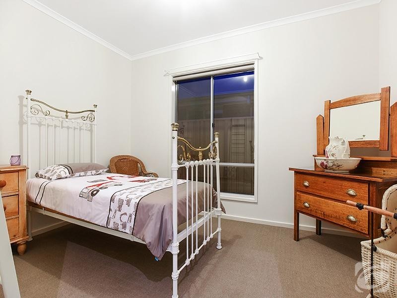 25 Pinkgum Avenue, Aldinga Beach SA 5173