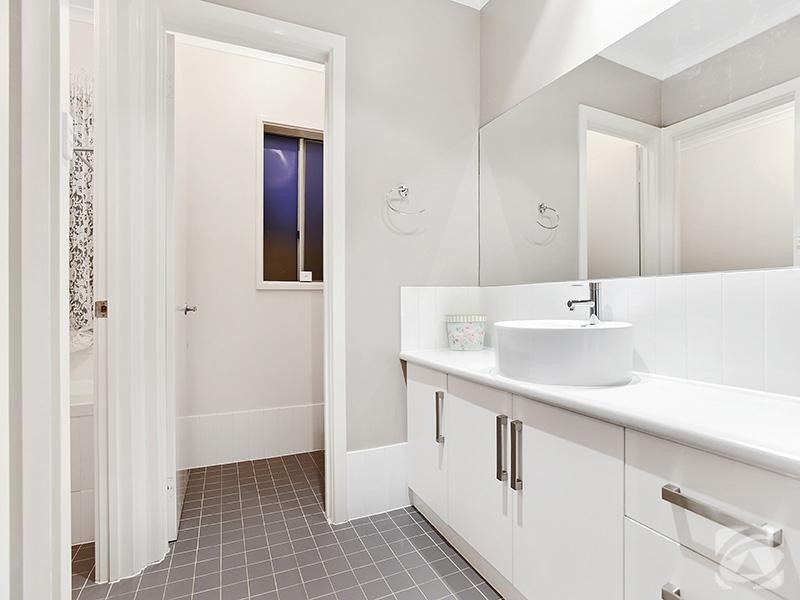 25 Pinkgum Avenue, Aldinga Beach SA 5173