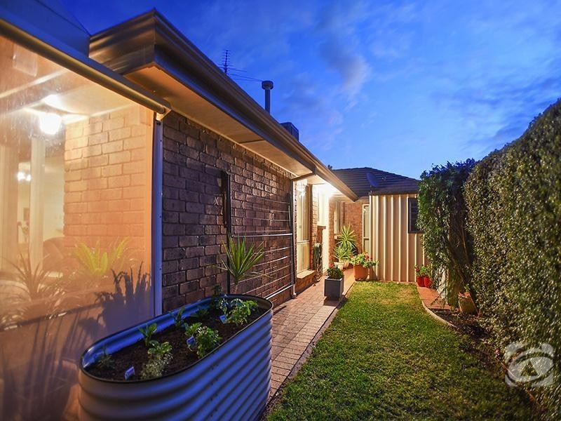 15 Grand Boulevard, Seaford Rise SA 5169