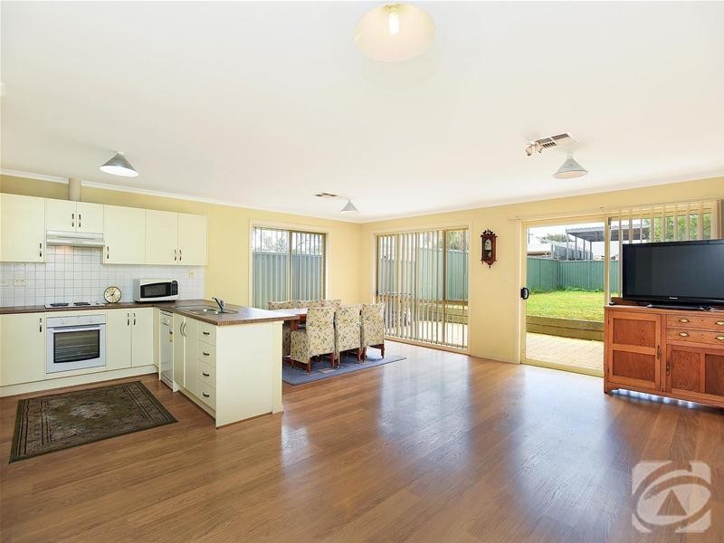 37 Whinnerah Avenue, Aldinga Beach SA 5173