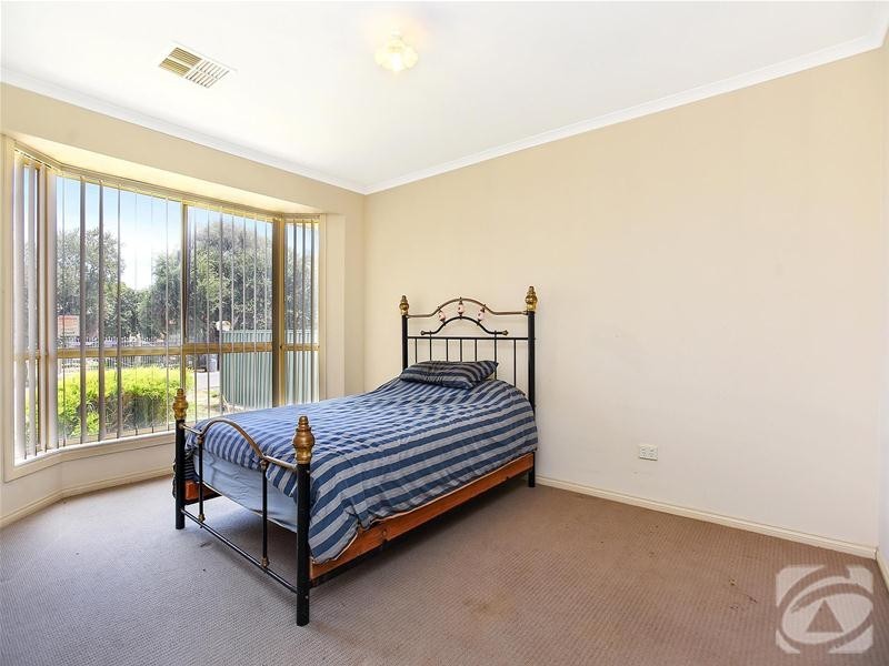 37 Whinnerah Avenue, Aldinga Beach SA 5173