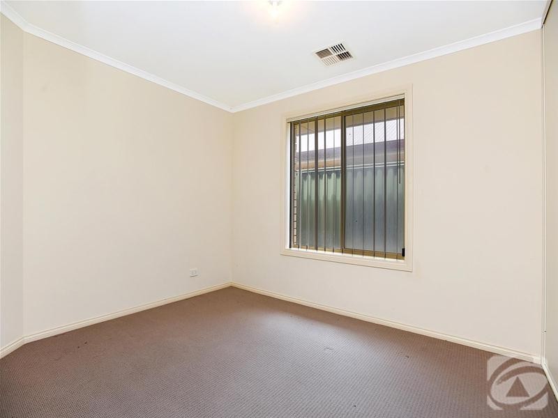 37 Whinnerah Avenue, Aldinga Beach SA 5173