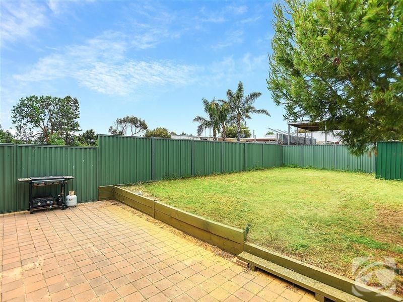 37 Whinnerah Avenue, Aldinga Beach SA 5173