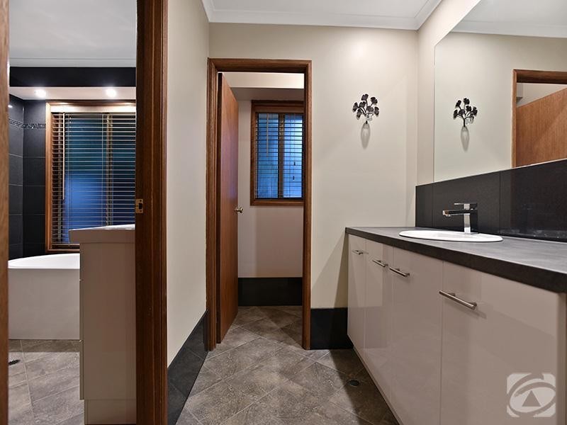 85 Aldinga Road, Willunga SA 5172