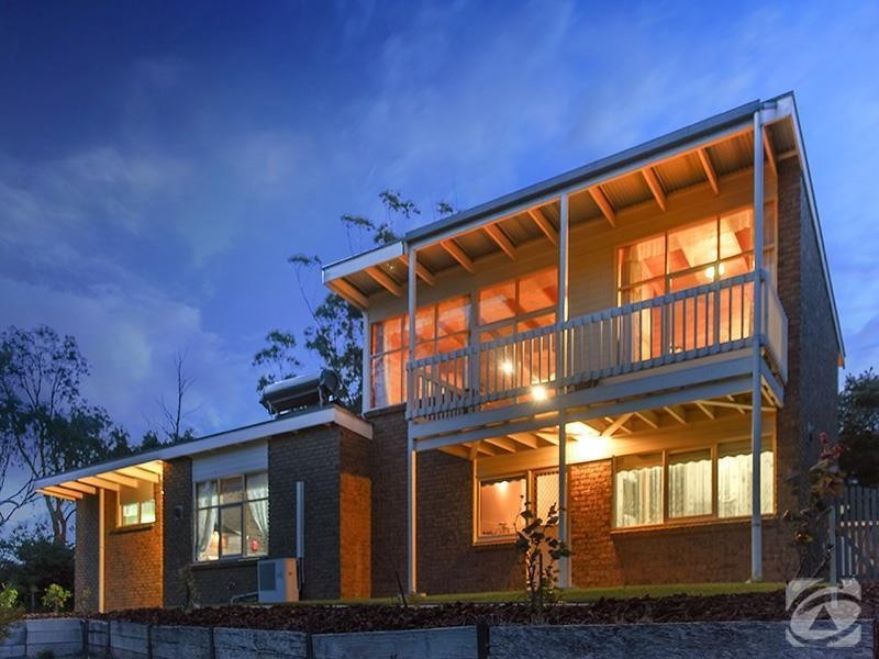 10 Ian Street, Mount Compass SA 5210