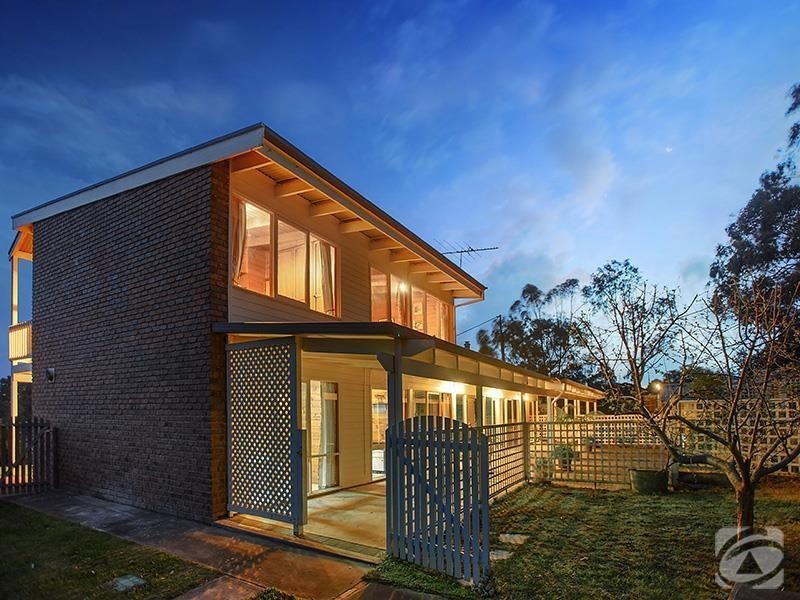 10 Ian Street, Mount Compass SA 5210