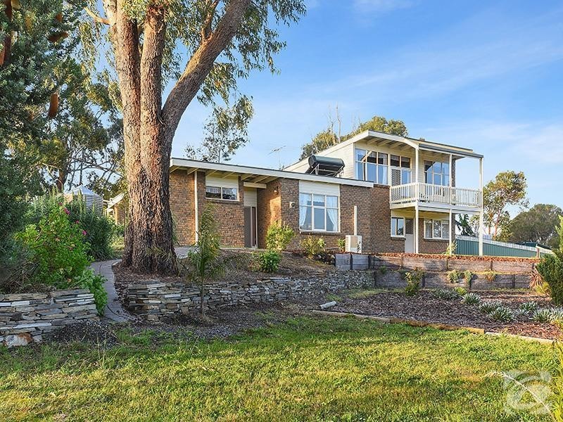 10 Ian Street, Mount Compass SA 5210