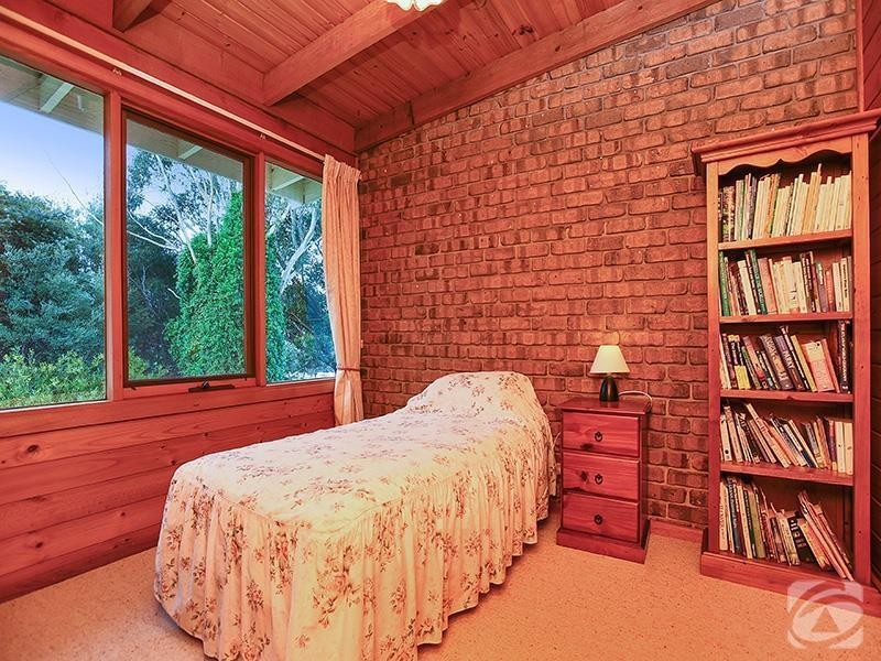 10 Ian Street, Mount Compass SA 5210