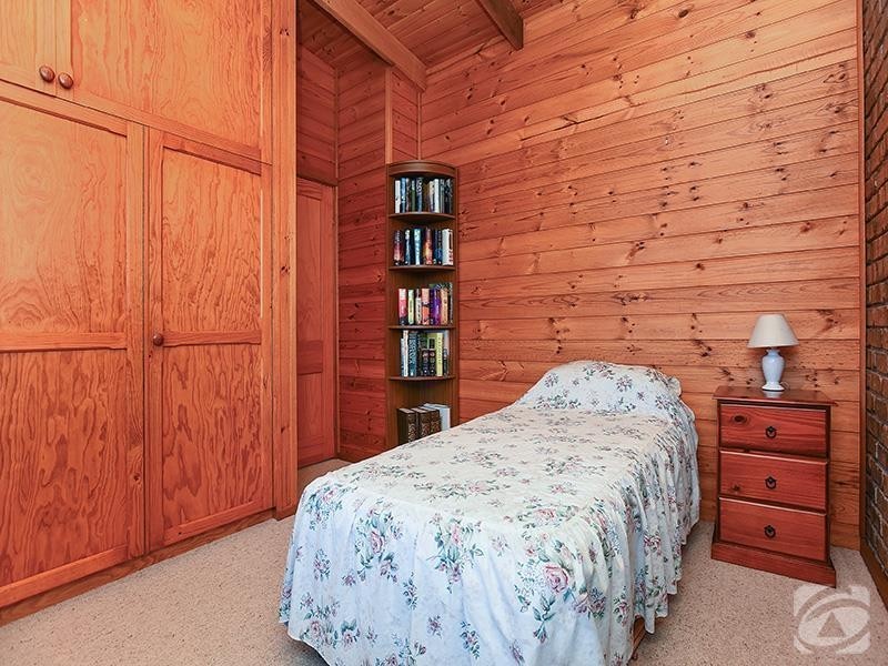 10 Ian Street, Mount Compass SA 5210