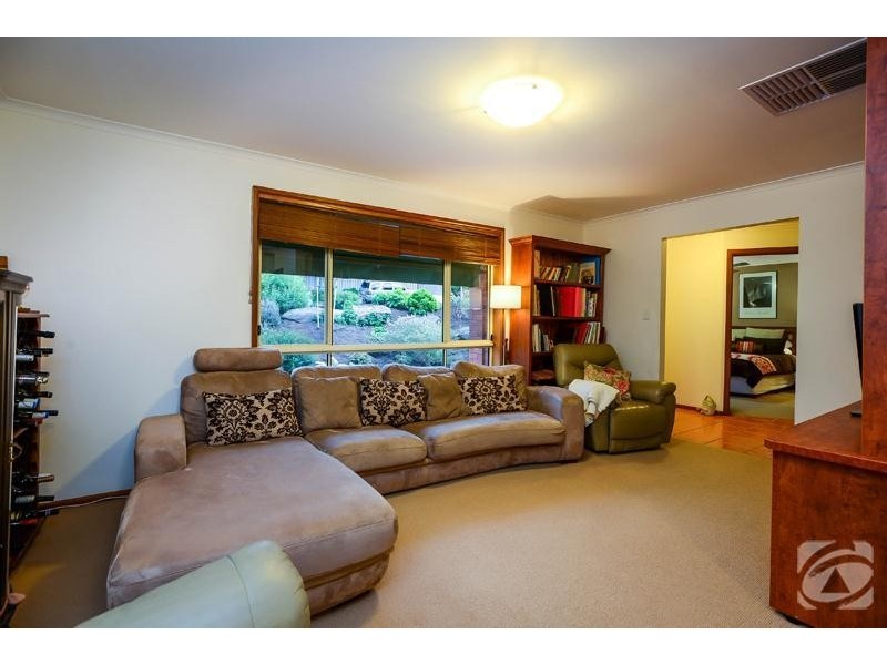 18 Pridham Court, Aberfoyle Park SA 5159