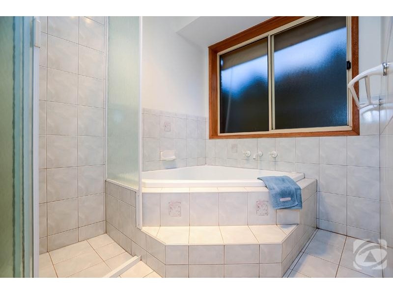 18 Pridham Court, Aberfoyle Park SA 5159