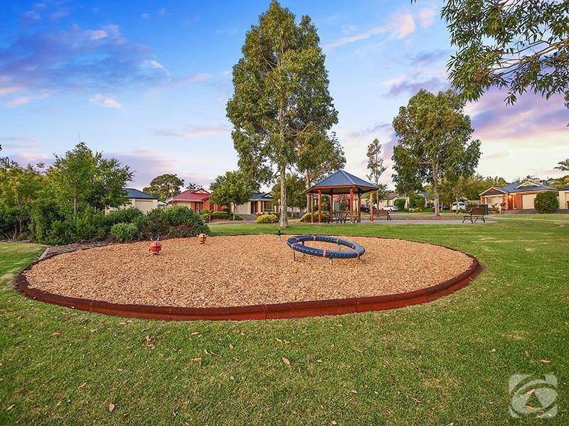 12 Antonio Street, Huntfield Heights SA 5163