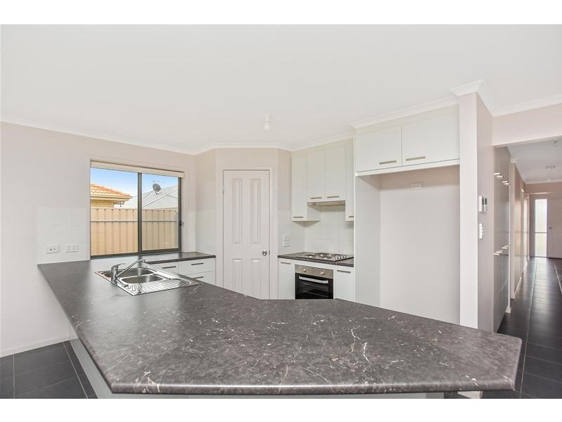 11 Manly Court, Seaford Rise SA 5169