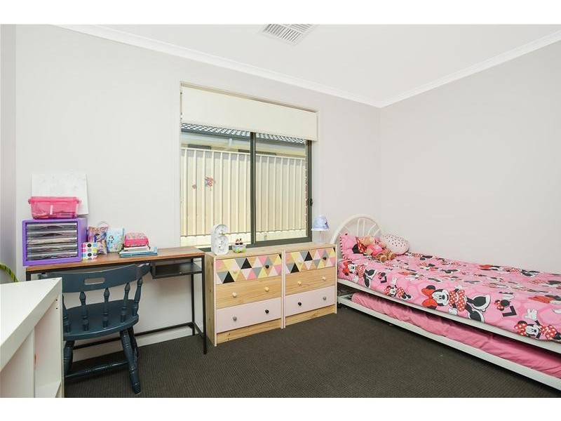 11 Manly Court, Seaford Rise SA 5169