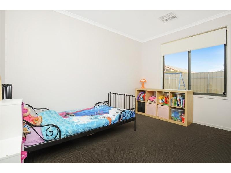 11 Manly Court, Seaford Rise SA 5169