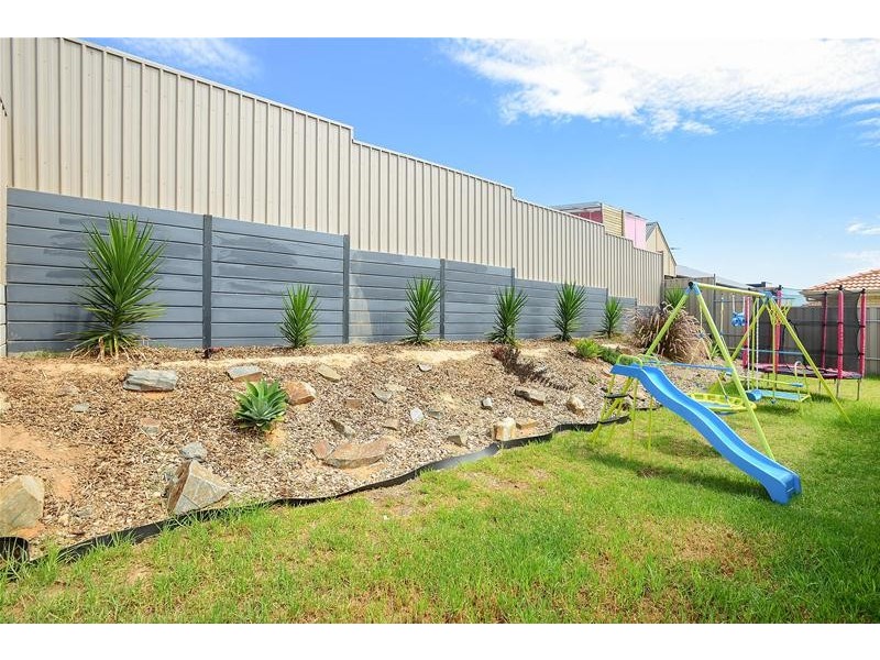 11 Manly Court, Seaford Rise SA 5169