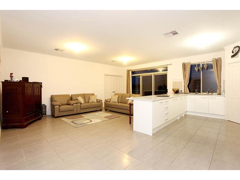 14 Haywood Court, Mount Compass SA 5210