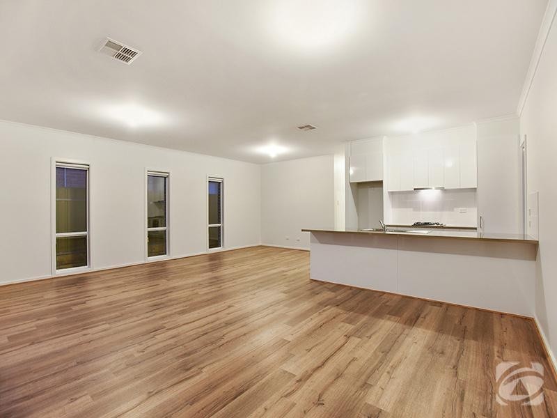 8a Aubrey Drive, Willunga SA 5172