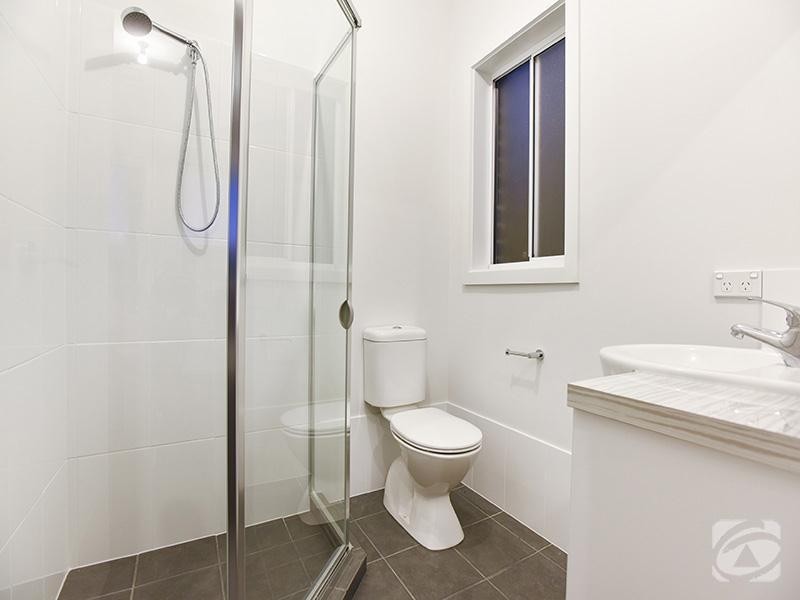 8a Aubrey Drive, Willunga SA 5172