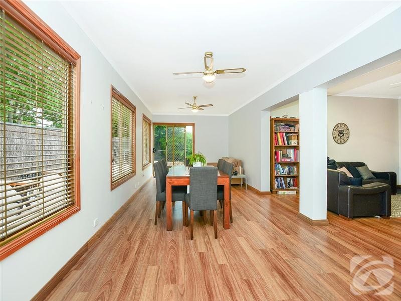 1 Sea Eagle Crescent, Seaford Rise SA 5169