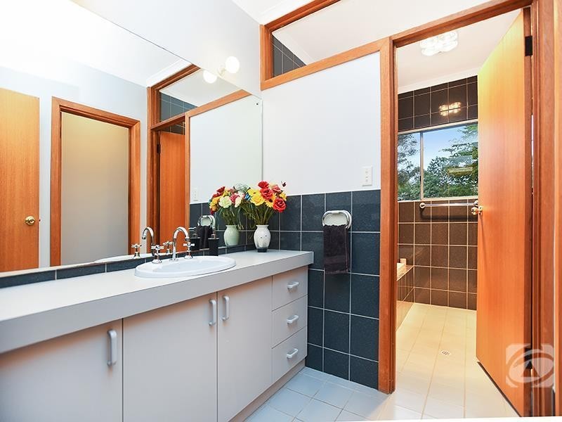 673 McLaren Flat Road, Kangarilla SA 5157