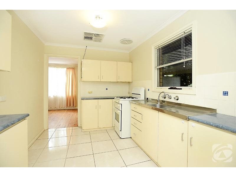 28 Amberleigh Close, Christie Downs SA 5164