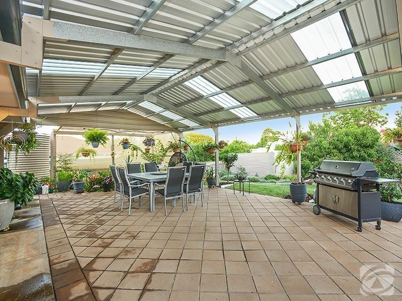 27 Hewitt Drive, Mclaren Vale SA 5171