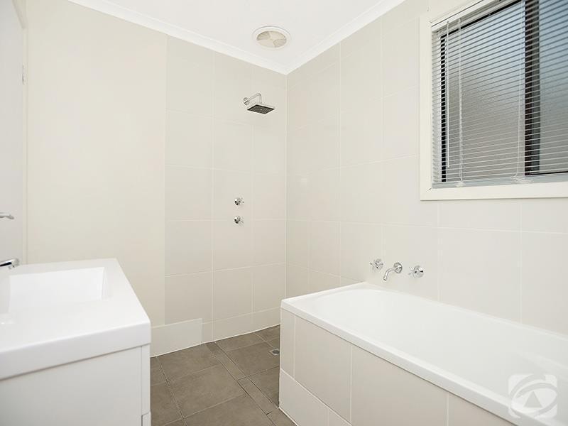 18 Arthur Road, Mount Compass SA 5210