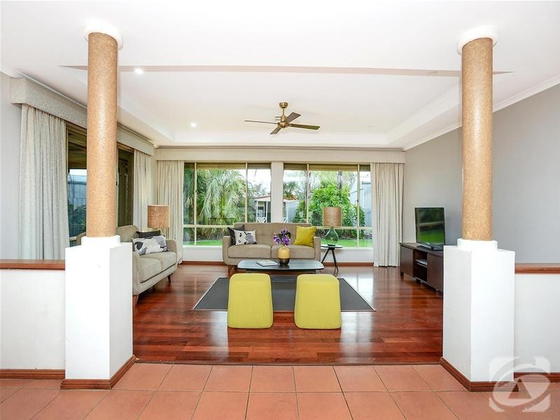 4 Jeep Place, Port Willunga SA 5173