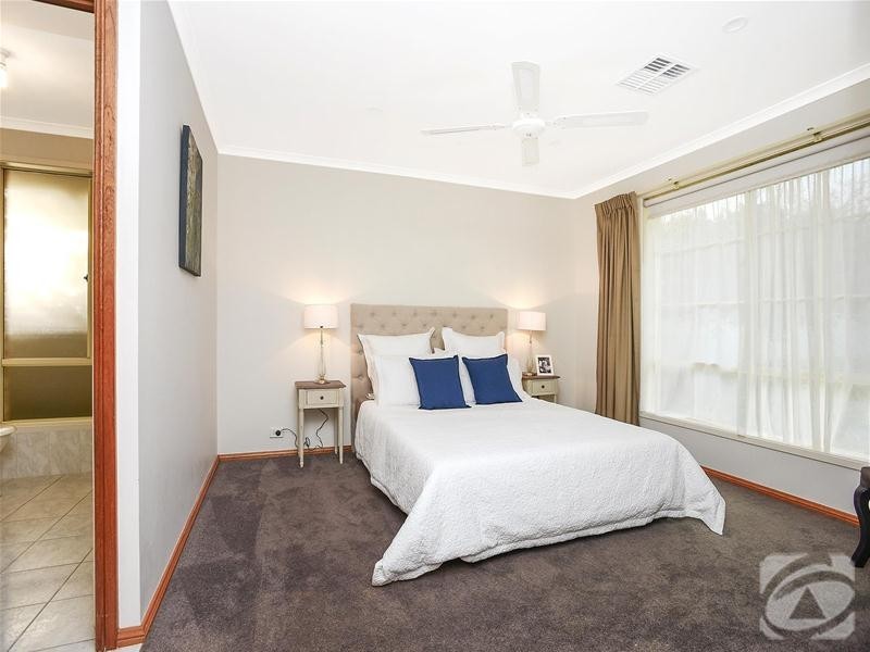 4 Jeep Place, Port Willunga SA 5173