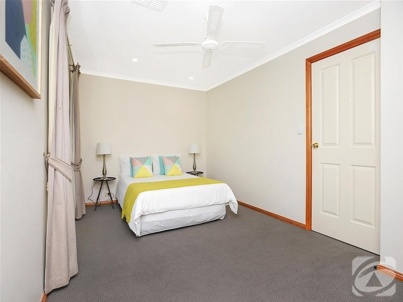 4 Jeep Place, Port Willunga SA 5173