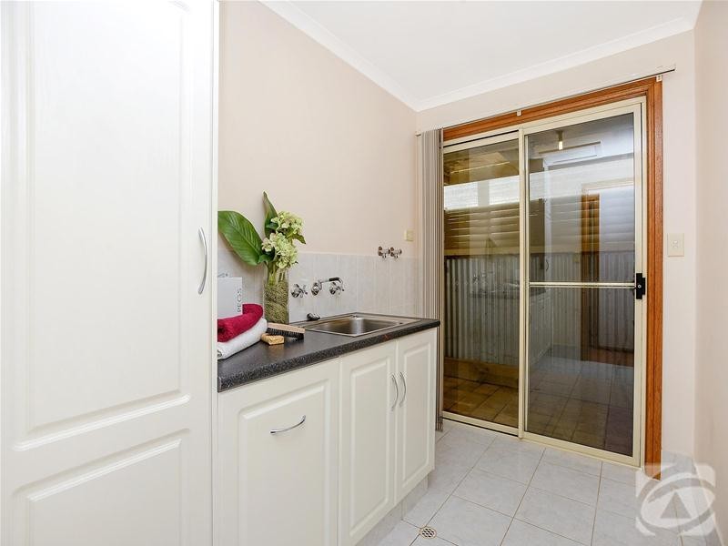 4 Jeep Place, Port Willunga SA 5173