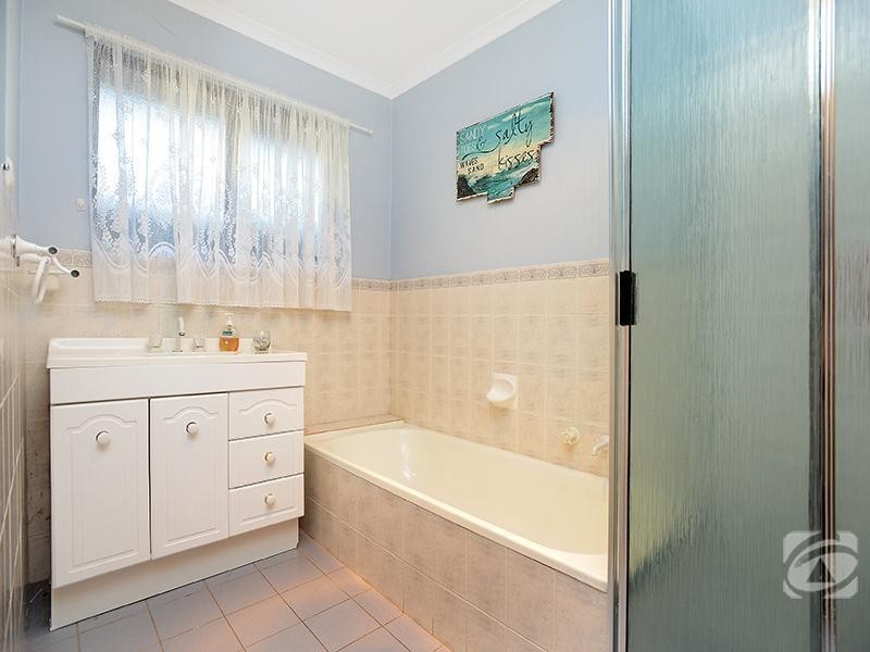 20 Beacon Crescent, Seaford SA 5169