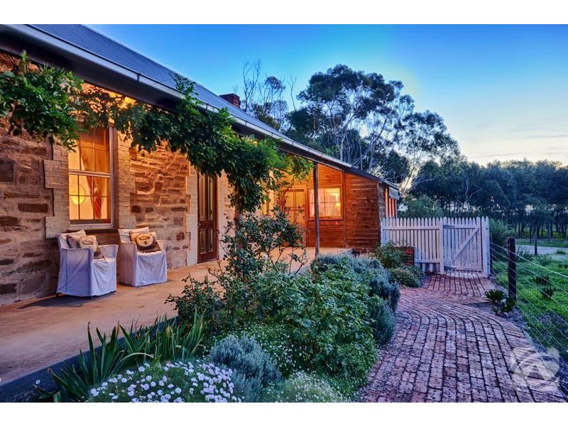 264 Hahn Road, Sellicks Hill SA 5174