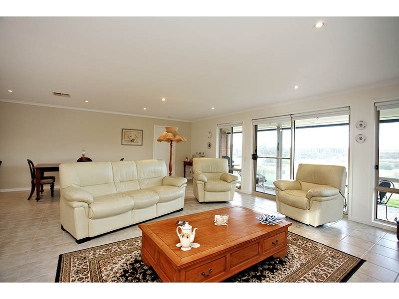 81 Arthur Road, Mount Compass SA 5210