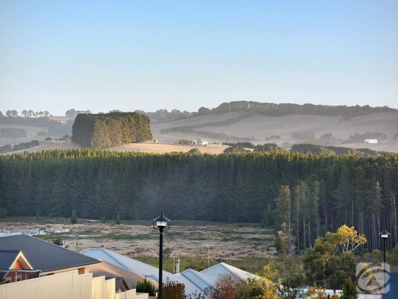 25 Haywood Court, Mount Compass SA 5210