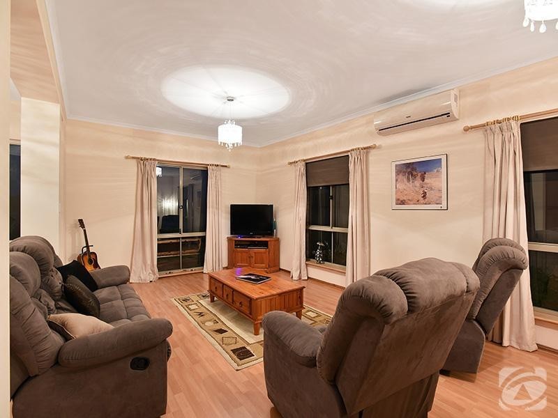 25 Haywood Court, Mount Compass SA 5210