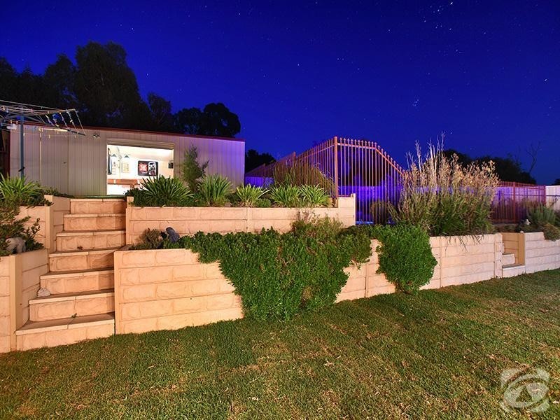 25 Haywood Court, Mount Compass SA 5210