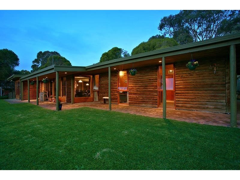 68 St Johns Terrace, Willunga SA 5172