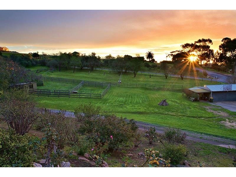 68 St Johns Terrace, Willunga SA 5172