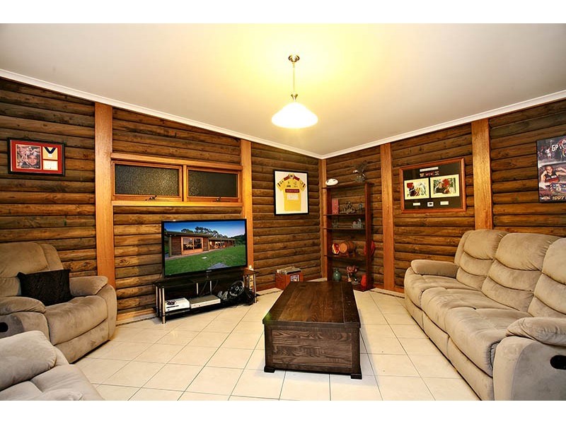 68 St Johns Terrace, Willunga SA 5172