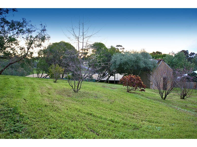 68 St Johns Terrace, Willunga SA 5172