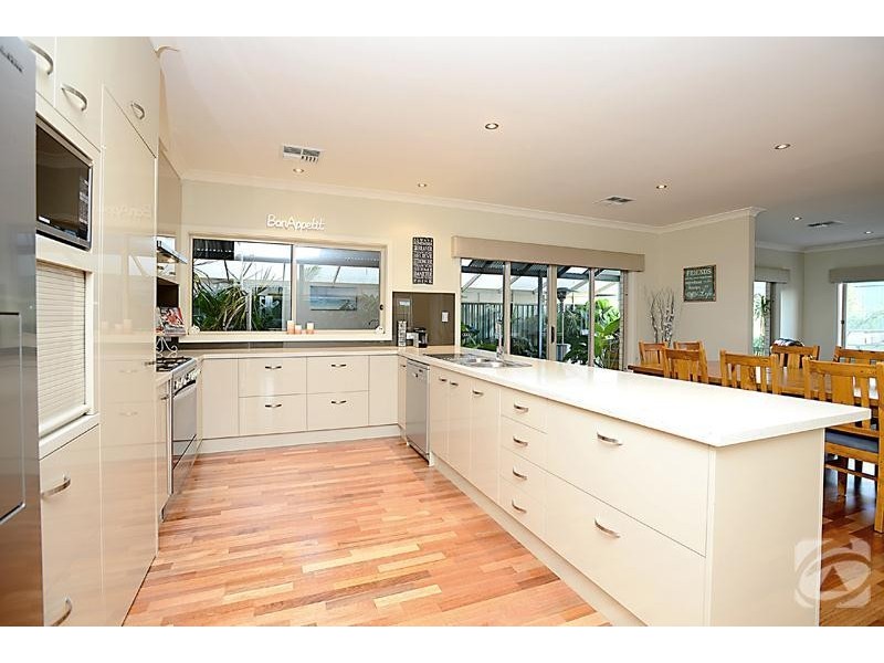 16 Spring Crescent, Mclaren Flat SA 5171