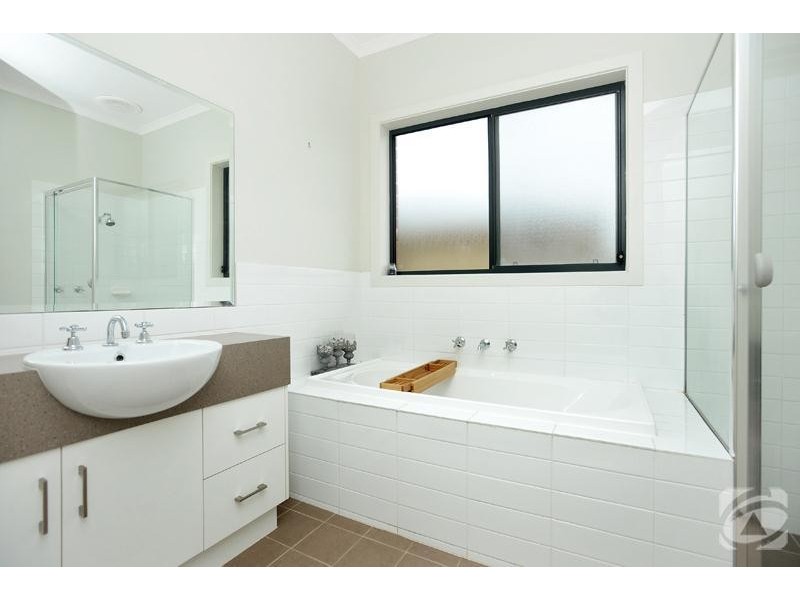 21 Banksia Avenue, Aldinga Beach SA 5173