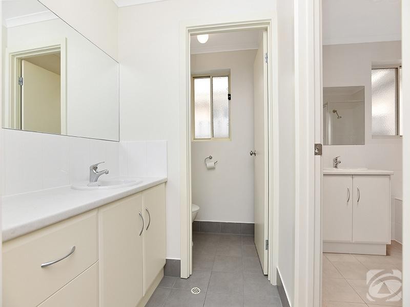 37 Irving Road, Aldinga Beach SA 5173