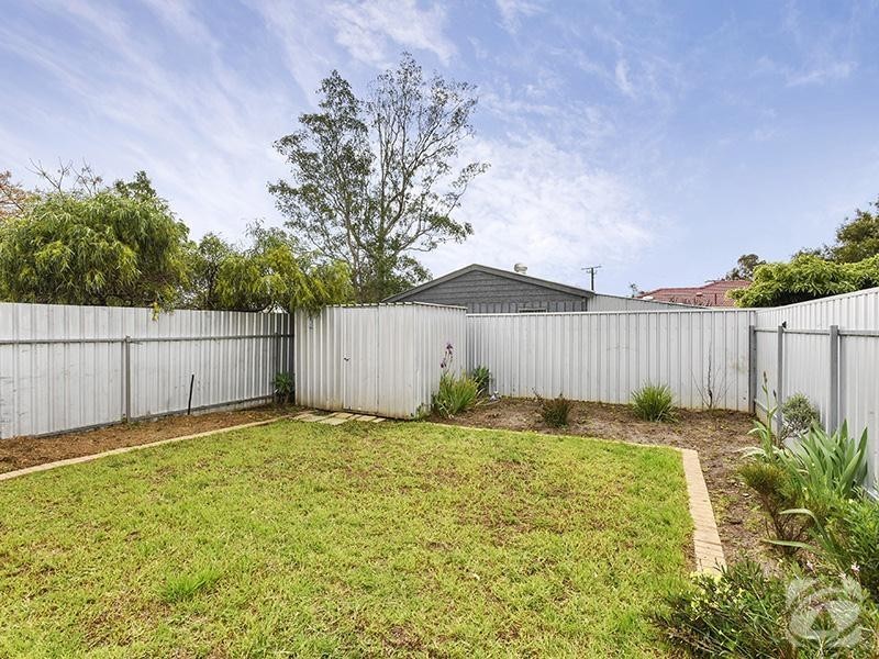 37 Irving Road, Aldinga Beach SA 5173