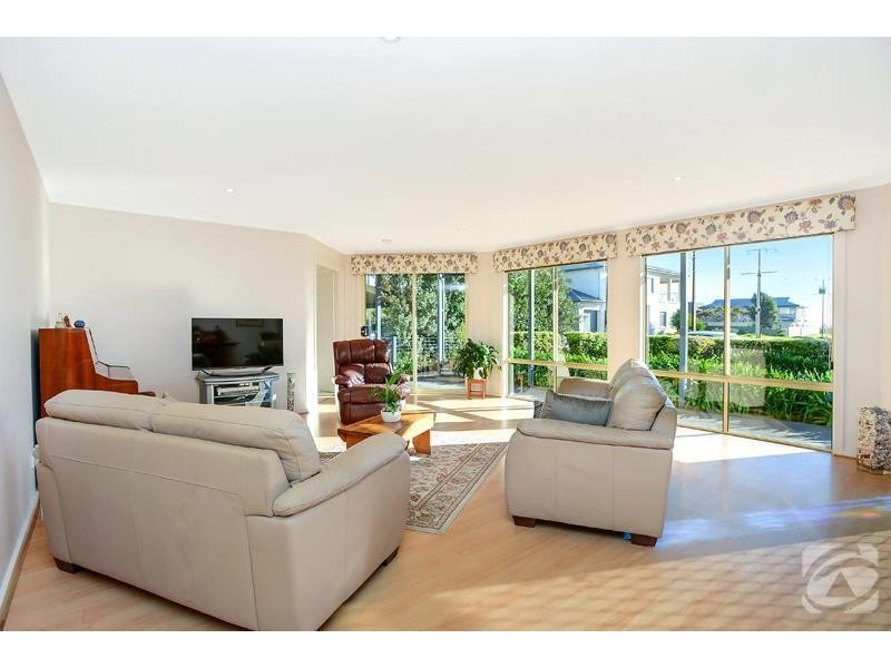 41 Coolangatta Drive, Aldinga Beach SA 5173