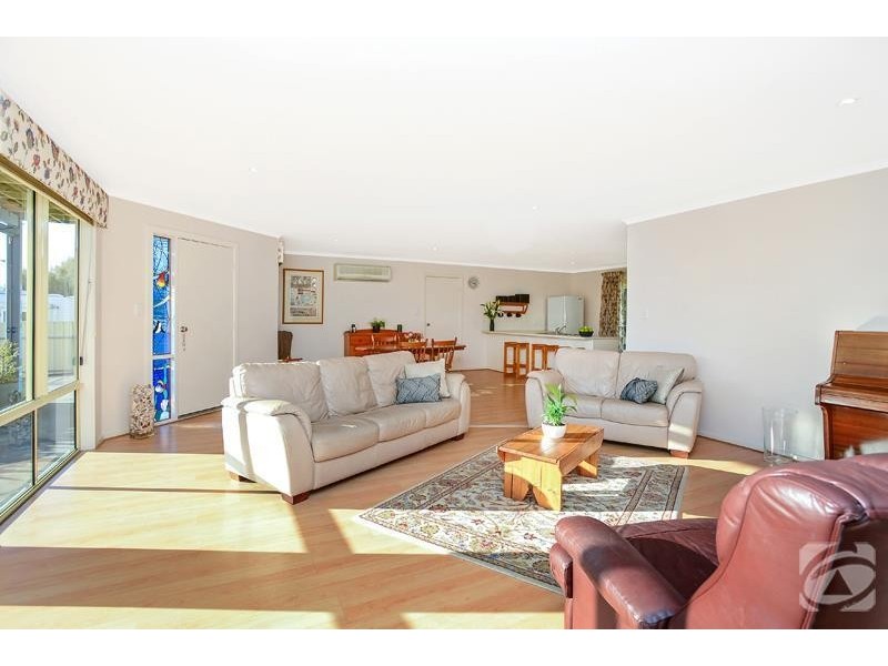 41 Coolangatta Drive, Aldinga Beach SA 5173