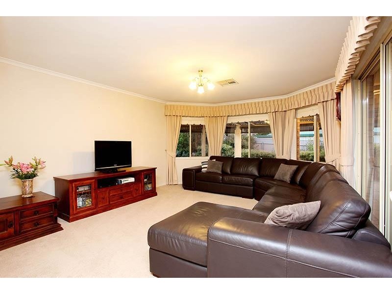 35 George Francis Drive, Mount Compass SA 5210