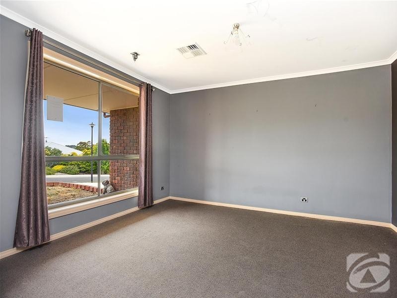 11 Haywood Court, Mount Compass SA 5210